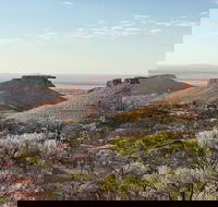 Carisbrooke Station and Dinosaur Stampede Full Day Tour - Accommodation VIC