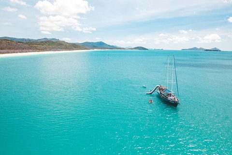 Day Sail The Whitsunday Islands On Atlantic Clipper From Airlie Beach - Accommodation VIC 4