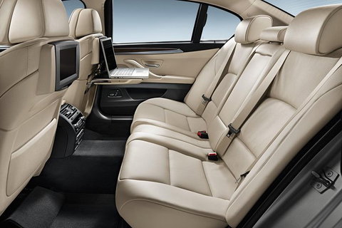 Arrival Private Transfer Melbourne Airport MEL To Melbourne City By Business Car - Accommodation VIC 1