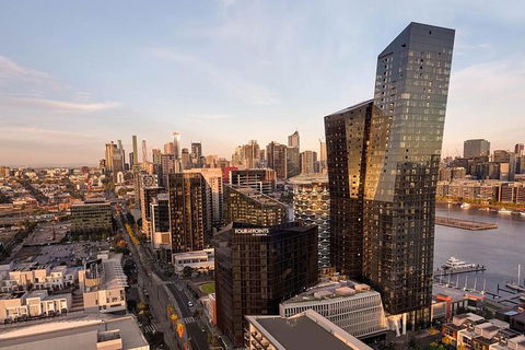 Melbourne Airport Transfers: Melbourne To Melbourne Airport MEL In Luxury Car - Accommodation VIC 5