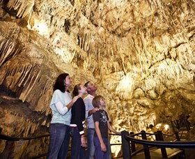 Ngilgi Cave - Accommodation VIC 0