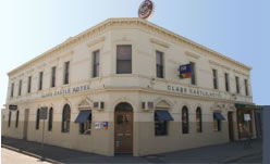 Clare Castle Hotel - Accommodation VIC 0