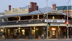 Coopers Alehouse At The Earl - Accommodation VIC 0