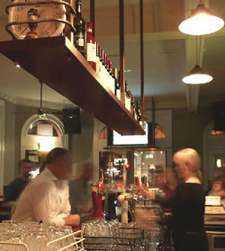 The Swan Hotel - Accommodation VIC 1