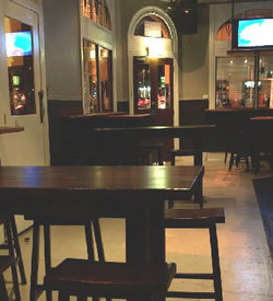 The Swan Hotel - Accommodation VIC 2