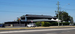 Crossroads Hotel - Accommodation VIC 3