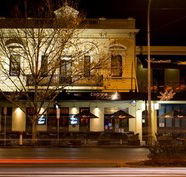 Crown and Sceptre Hotel - Accommodation VIC