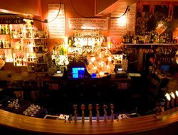 Crown And Sceptre Hotel - Accommodation VIC 1