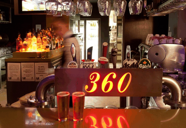 The Grand Hotel - Accommodation VIC 2