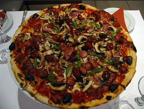 Zino Restaurant Pizzeria - Accommodation VIC 2