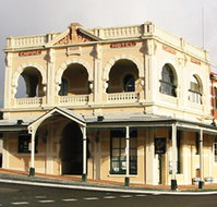 Empire Hotel - Accommodation VIC