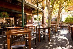 Queens Tavern - Accommodation VIC 2