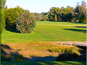 Oakbank Golf Club - Accommodation VIC 1