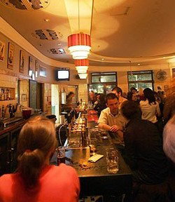 Clare Hotel - Accommodation VIC 0
