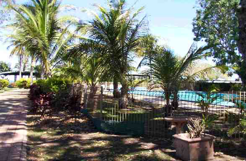 Mandorah Beach Hotel - Accommodation VIC 2