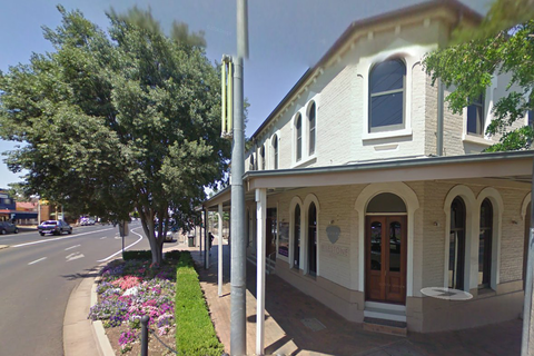 Milestone Hotel - Accommodation VIC 1