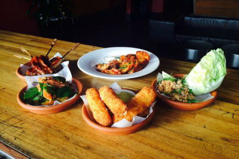 Crown & Sceptre - Accommodation VIC 3