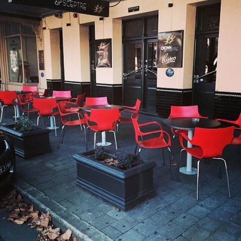 Crown & Sceptre - Accommodation VIC 8