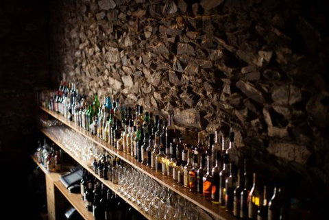 Clever Little Tailor - Accommodation VIC 3