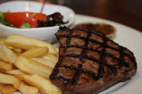 Ettalong Memorial Bowling Club - Accommodation VIC 5