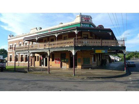 Bank Hotel Dungog - Accommodation VIC 0