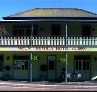 Mount Kembla Village Hotel - Accommodation VIC