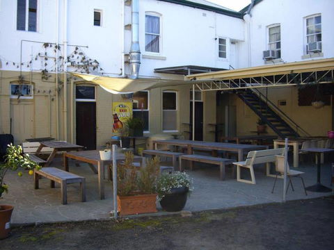 Oxford Hotel - Accommodation VIC 4