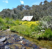 Hedonistic Hiking's Falls Creek to Hotham - Accommodation VIC