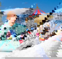 Snow Time in the Garden - Hunter Valley Gardens - Cancelled - Accommodation VIC