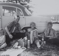 British Migrants Instant Australians - Accommodation VIC