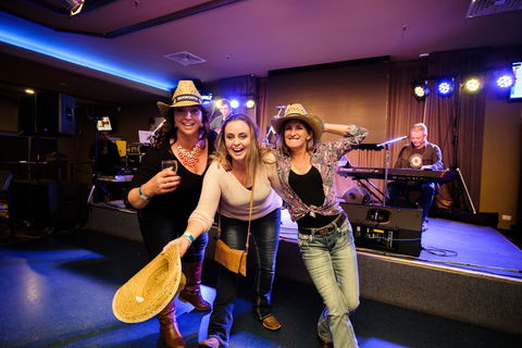 Hats Off To Country Music Festival - Accommodation VIC 0