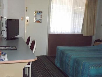 Golden Sands Motor Inn Forster - Accommodation VIC 4