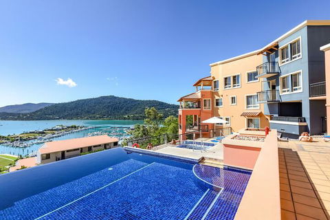 Martinique Whitsunday - Accommodation VIC 4