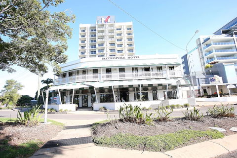 Oaks Townsville Metropole Hotel - Accommodation VIC 3