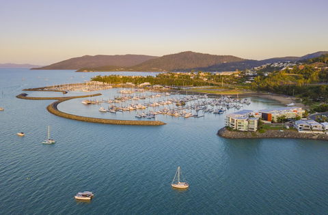 Peninsula Airlie Beach - Accommodation VIC 3