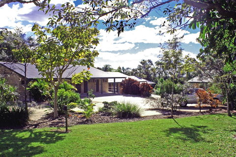 Emeraldene Inn & Eco-Lodge - Accommodation VIC 3