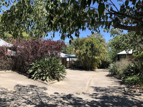 Emeraldene Inn & Eco-Lodge - Accommodation VIC 1