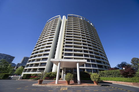 BreakFree Capital Tower - Accommodation VIC 3