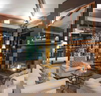 Oaks Cypress Lakes Resort - Accommodation VIC