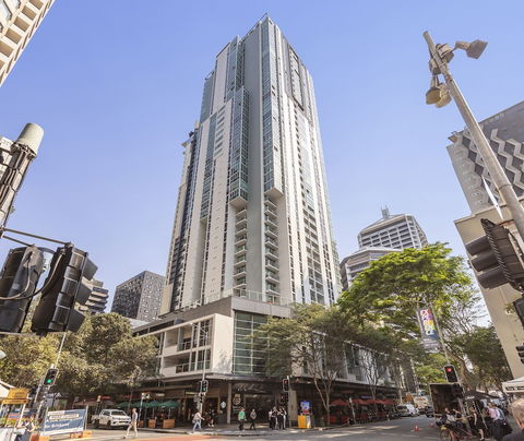 Oaks Brisbane Festival Suites - Accommodation VIC 2