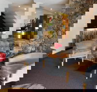 The Denman Hotel - Accommodation VIC