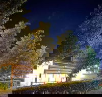 Country Gardens Motel - Accommodation VIC