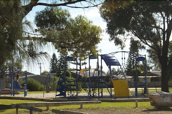Ocean Beach Chalet 16 - Accommodation VIC 3