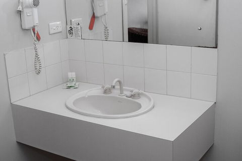 Higgins Lane Motel - Accommodation VIC 4