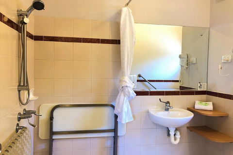 Higgins Lane Motel - Accommodation VIC 2