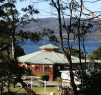 Snug Beach Cabin And Caravan Park - Accommodation VIC
