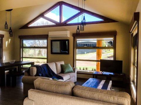 Daysend Cottages - Accommodation VIC 4