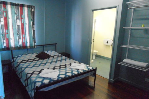 Buzers - Accommodation VIC 6