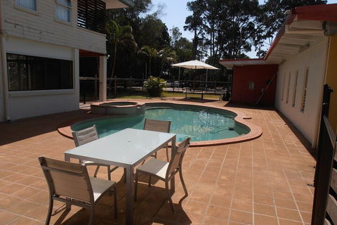 Buzers - Accommodation VIC 2