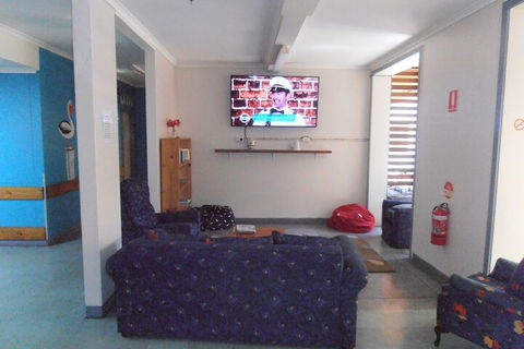 Buzers - Accommodation VIC 3